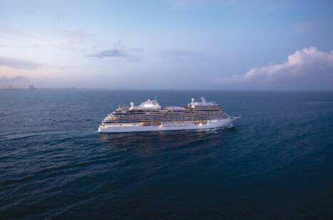 Regent Seven Seas Cruises christen Seven Seas Splendor | ROL Cruise Blog