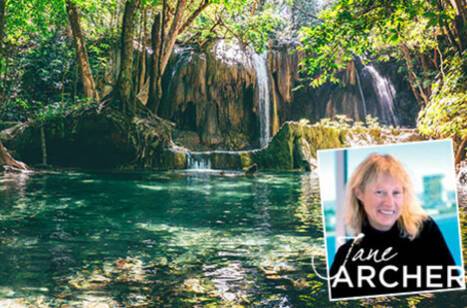 Jane Archer: The day I was snapped with a dragon | ROL Cruise Blog