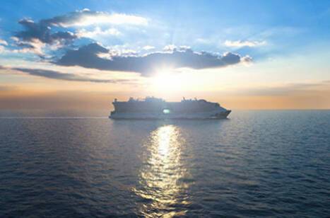 Hannah Waddingham officially christens Sun Princess | ROL Cruise Blog