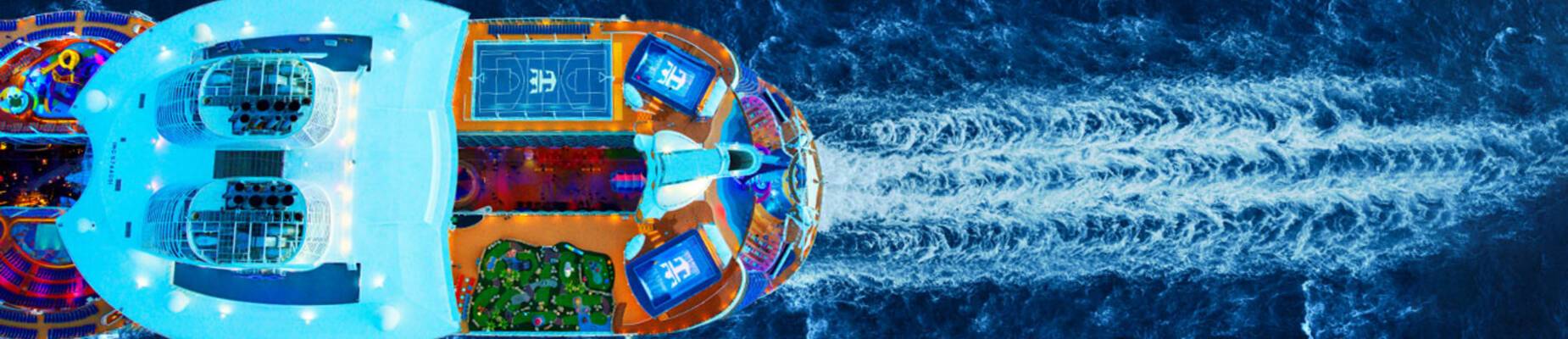 Symphony of the Seas at sea