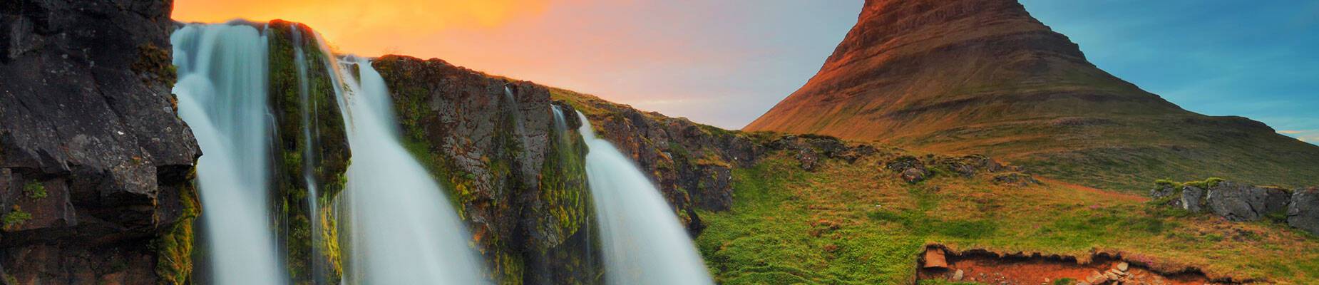 Kirkjufellsfoss and Kirkjufell at sunset