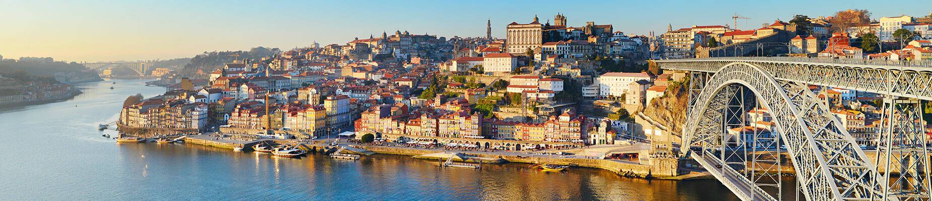 A panoramic view of Porto’s Dom Luis I Bridge