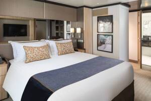 Suite Bedroom (B6), Iona