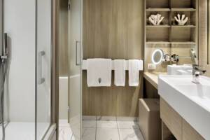 Sky Suite bathroom, Celebrity Ascent