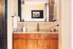 Suite Bathroom, Aria Amazon, Uniwolrd