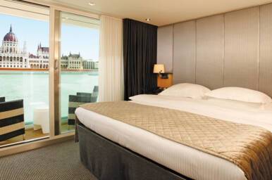 Single Balcony Suite Floorplan, Scenic Sapphire - Configuration may vary, image based on Scenic Crystal