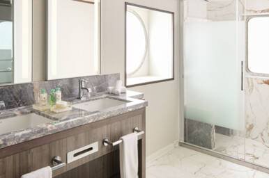 The Haven Deluxe Owner's Suite, Norwegian Jewel