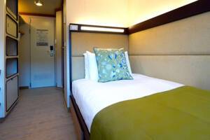 Single Outside Bedroom, Azura, P&O Cruises