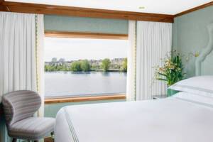 Deluxe Stateroom, S.S. Bon Voyage, Uniworld