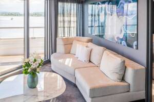 Living Area, Panorama Suite (P), Scenic Eclipse II