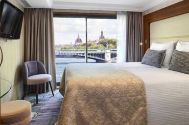 Superior Stern Suite, Diamond Deck, MS Lord Byron, Riviera Travel