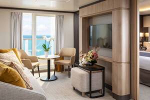 Suite Living Area (B5), Iona