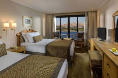 Standard Cabin, Middle Deck, Steigenberger Regency, Riviera Travel