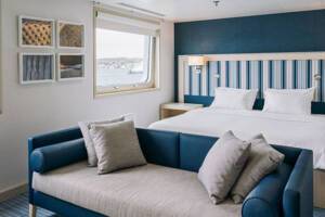 Darwin Suite (DS) Bedroom and Living Area, MS Santa Cruz II, HX