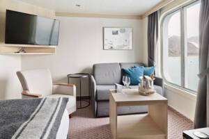 Mini Suite Living Area, MS Fram, HX - Configuration may vary