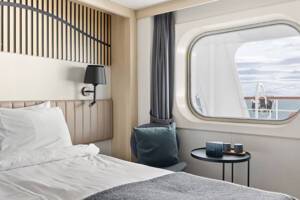 Polar Outside (F2) Bedroom, MS Fram, HX