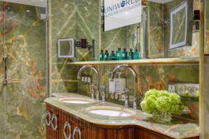 Grand Suite Bathroom, S.S. Bon Voyage, Uniworld