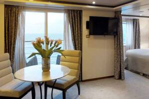 Seven Seas Suite (Forward) Living Area, Seven Seas Voyager