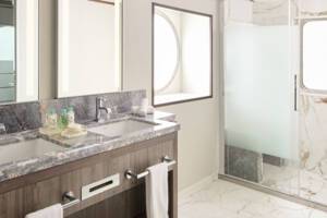 The Haven Deluxe Owner's Suite, Norwegian Pearl