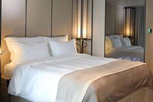 Bedroom, Verandah Suite (AA), Scenic Eclipse