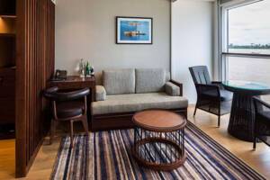 Living Area, Deluxe Suite (A), Scenic Spirit