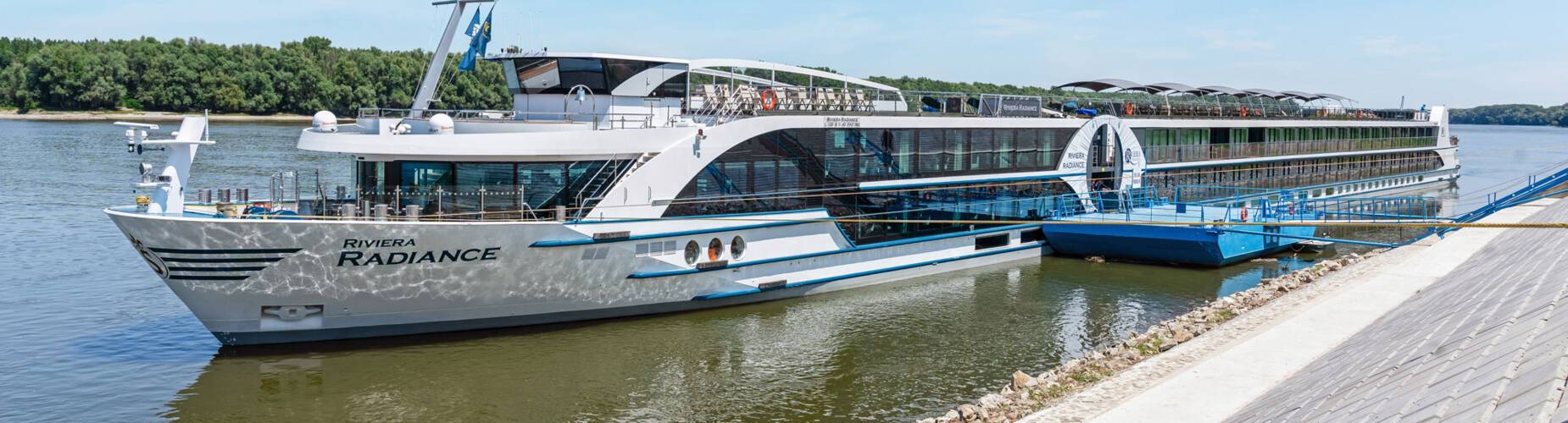 MS Riviera Radiance, Riviera Travel